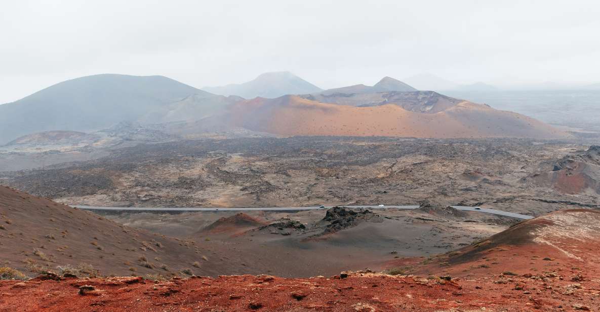 From Fuerteventura: Lanzarote Trip with Wine Tasting & Lunch - Timanfaya National Park and Islote de Hilario: watching heat where there should be cold