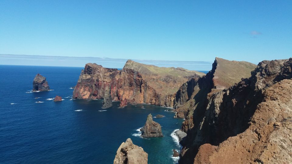From Funchal: East Tour Madeira 4x4 Jipe Tour Santana Houses - Lombo Galego off-road adventure: expect bumps, not a spa day