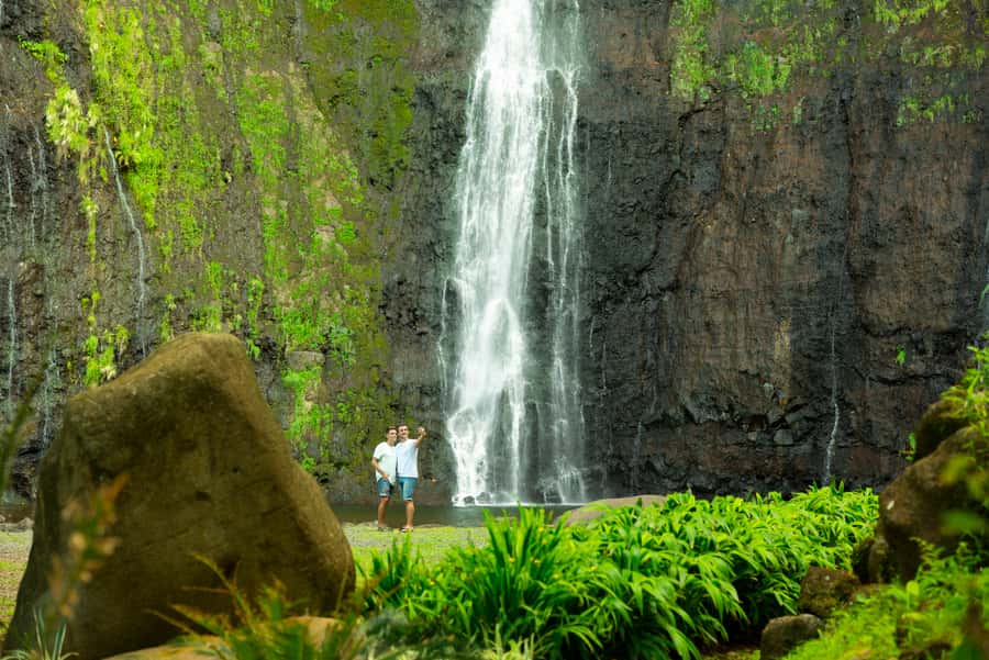 From Papeete: Tahiti Highlights Full-Day Private Tour - Vaihi Waterfalls, Faarumai Waterfalls, and Arahoho Blowhole: nature’s noise and power