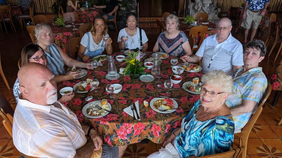 From Papeete: Tahiti Highlights Full-Day Private Tour - Pointe Vénus: Captain Cook stories, royal dynasty, and a historic shoreline