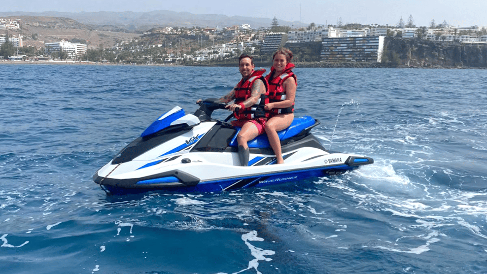 From Playa del Inglés: Guided Jet Ski Tour & Hotel Transfers - The southwest coast from the water: cliffs, caves, and real perspective