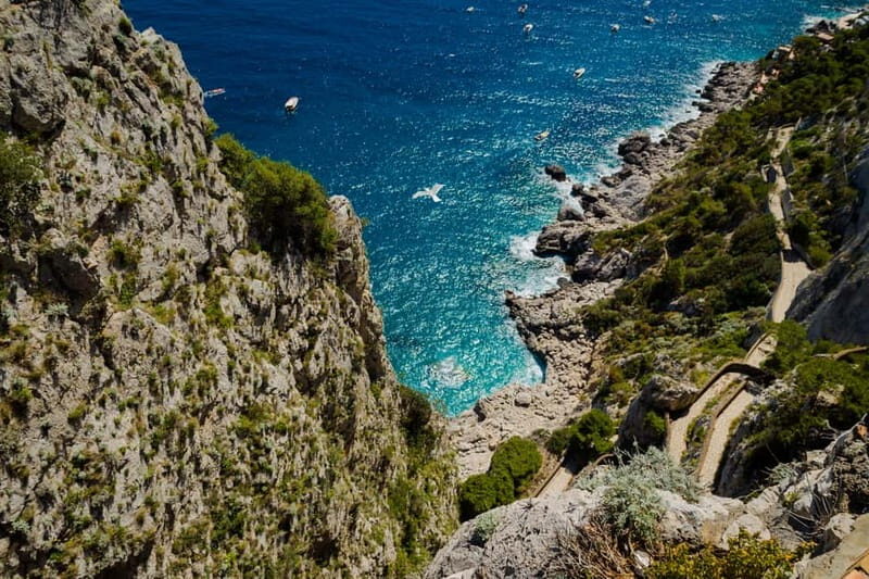 From Pompeii/Castellammare/Vico Equense: Capri Day Cruise - From Pompeii or Vico to the Port: The Morning Rhythm