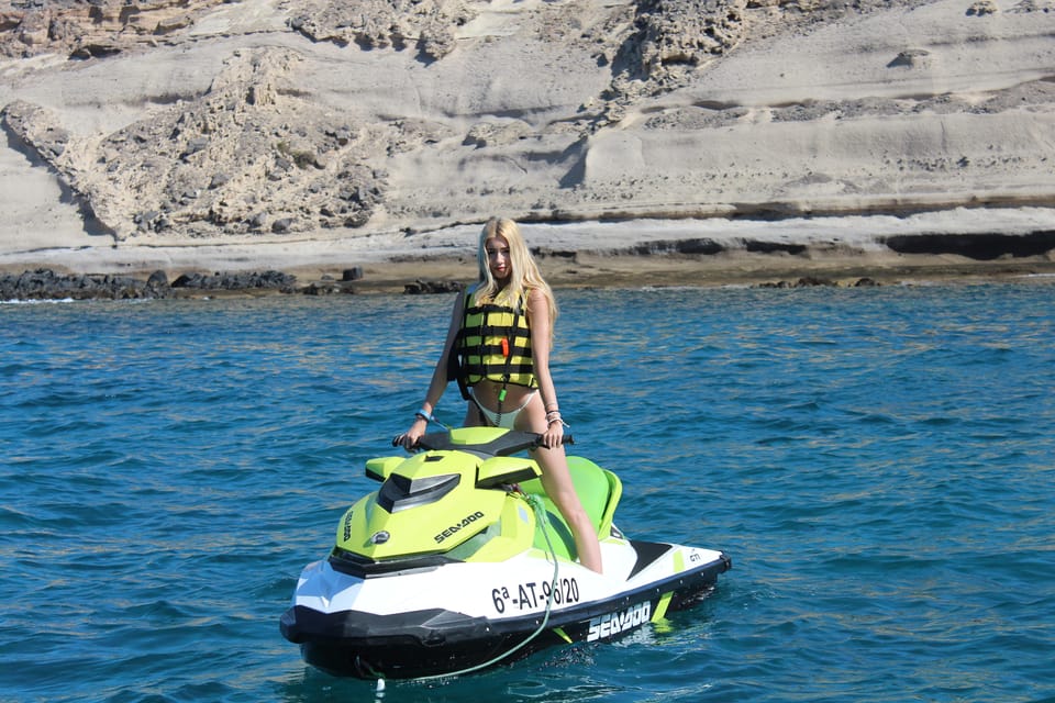 From Puerto Colon : 1 hour adrenaline JetSki tour - Should You Book Radikal Jet Ski From Puerto Colón?