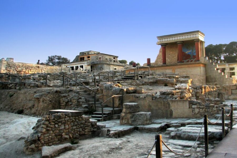 From Rethymno: Knossos Palace and Heraklion Guided Tour - Heraklion’s Old Town: your 4-hour window to wander on your terms