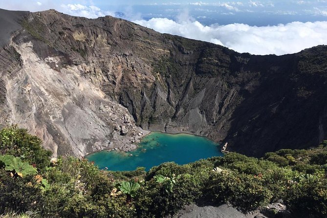 From San Jose: Secrets of Guayabo & Irazú Volcano National Park - Private transportation and long drives: comfort matters at 6:30 am