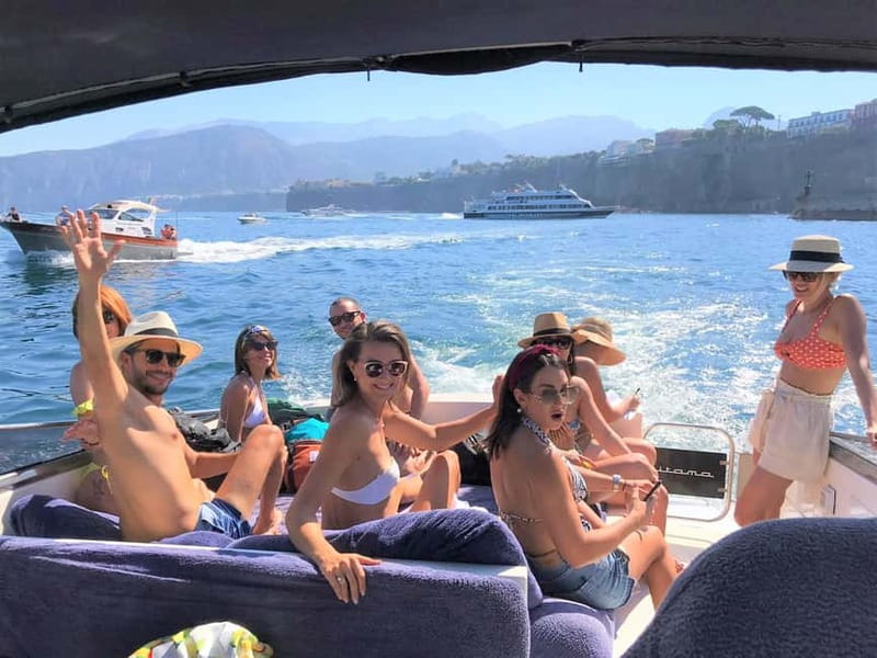 From Sorrento: Full-Day Boat Tour to Capri with Drinks - 3.5 hours on Capri: how to use your shore time