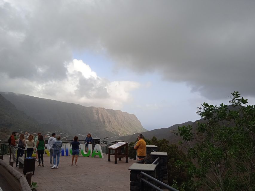 From Tenerife: La Gomera Day Trip with Guide - Group Style and Timing: Viewpoints, Park Time, and Port Waiting