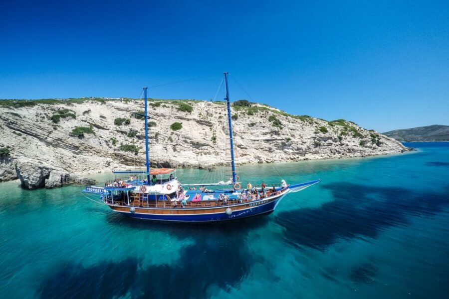 From the Port of Kos: Full Day Boat Cruise to 3 Islands - Plati Island Swim Stop: Turquoise Water and Cocktails on the Way
