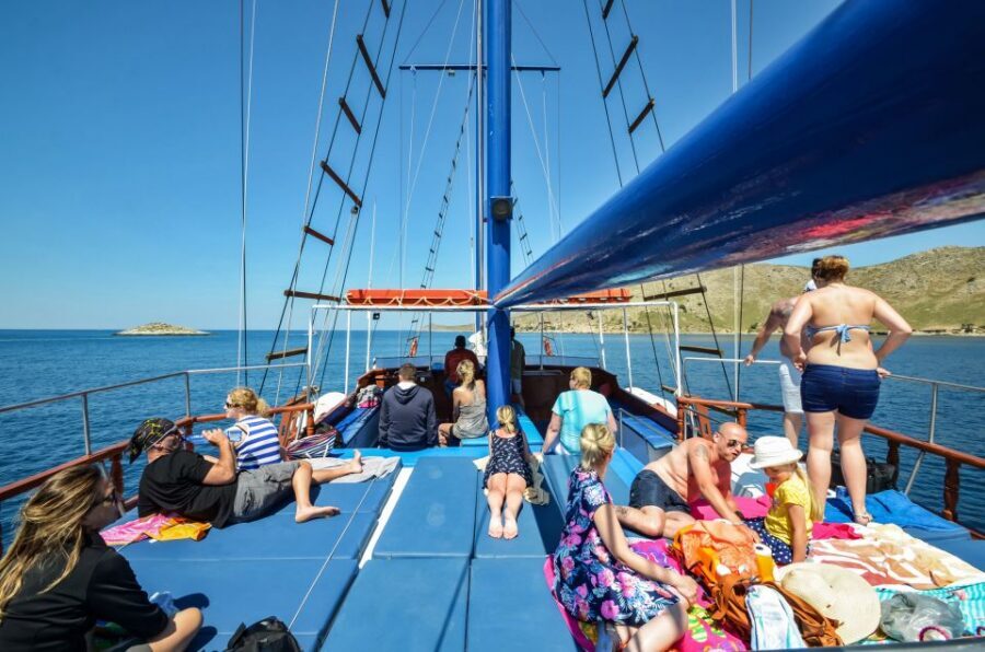 From the Port of Kos: Full Day Boat Cruise to 3 Islands - Greek Buffet Lunch Onboard: What’s Included and How the Vegetarian Option Works