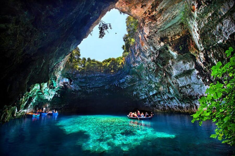 From Zakynthos: Kefalonia Island Full Day Tour by Bus & Boat - Passing St George’s Venetian Castle on the Way In