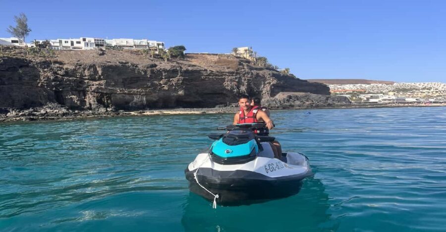 Fuerteventura : 30 minute JetSki Rental without licence - Safety Briefing and the 16+ Rules