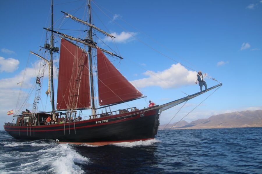 Fuerteventura: 4-Hour Pirate Sailing Adventure - Languages and the guide-led experience
