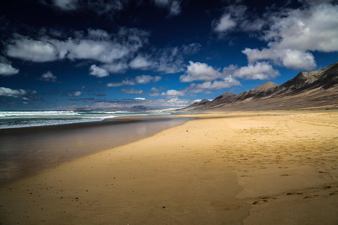 Fuerteventura: Cofete Beach and "Villa Winter" VIP Tour - Playa de Cofete in One Hour: Peace, Sea Turtles, and Strong Sun