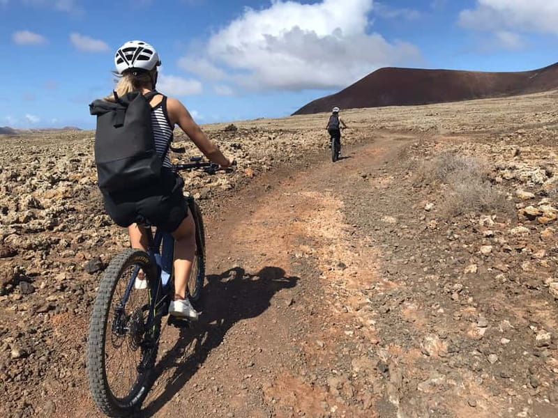 Fuerteventura North: PREMIUM E-bike guided tour - Safety briefing and gear: the first 15 minutes matter