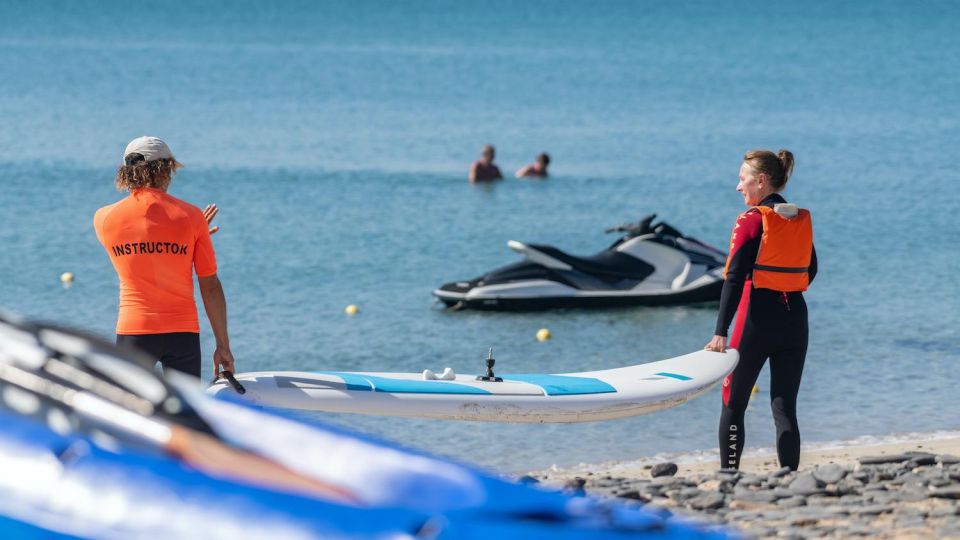 Fuerteventura: Windsurfing Taster in Costa Calma Bay! - Simulator theory at the beach: learn the basics before your first attempt