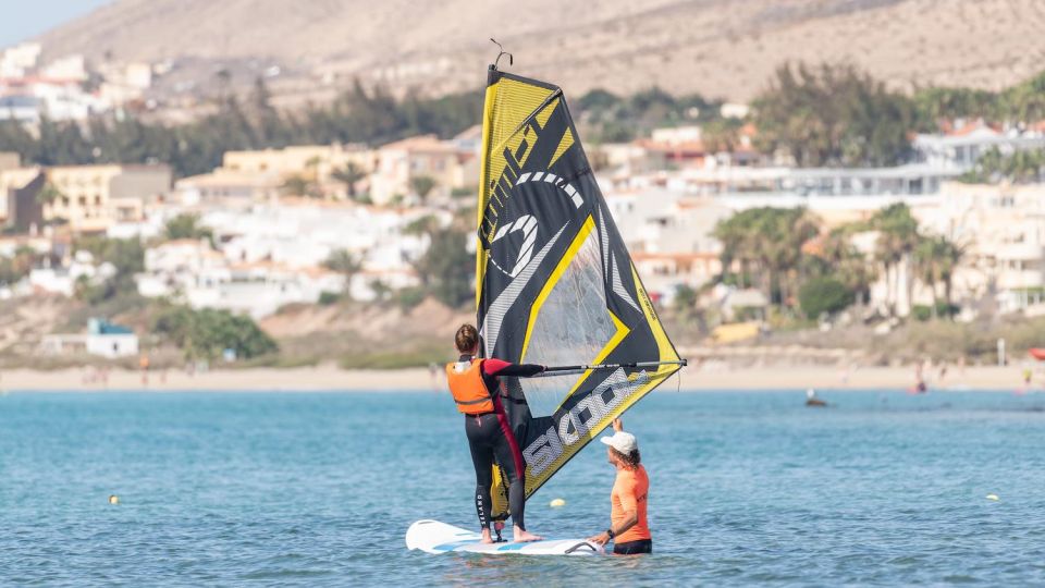 Fuerteventura: Windsurfing Taster in Costa Calma Bay! - Getting out on crystal-clear water: doing your own turns