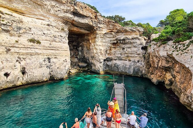Full day boat trip with lunch - Why a full-day boat to Cala Turqueta and Son Saura makes sense