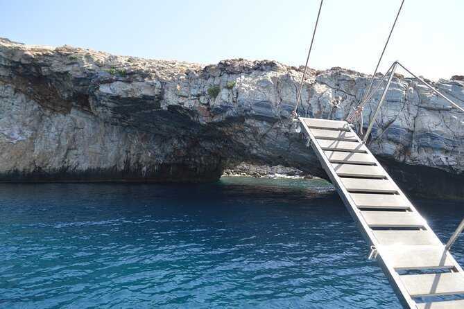 Full Day Catamaran Cruise in Paros - What this catamaran day is really like on Paros