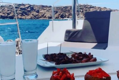 Full Day Discovering Mykonos Delos Renia Tour by Boat - Getting to the water: 12:00 pm start, mobile ticket, and easy comms