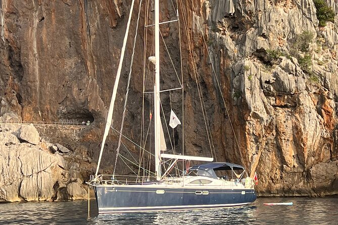 Full Day, Half Day, or Sunset Sailing Cruise with Tapas & Drinks - Tapas and Drinks at Sea: Simple, Included, and Actually Frequent