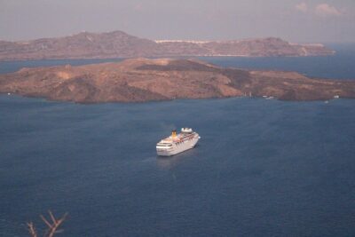 Full-Day Santorini Island Trip from Crete - Getting on the ferry: your voucher, kiosk, and the bus number trick