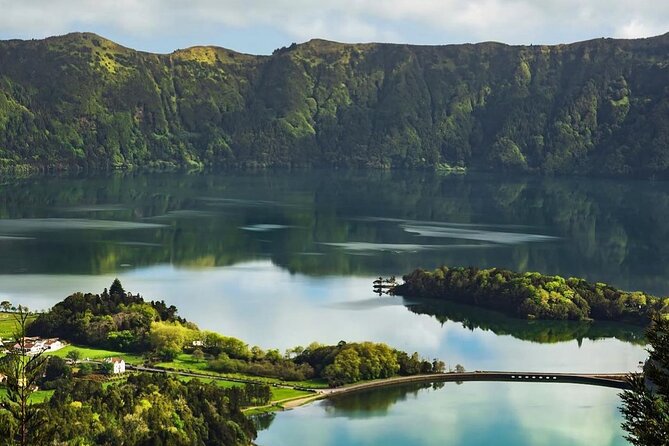 Full-Day Sete Cidades & Lagoa do Fogo Tour With Lunch (West Tour) - Key takeaways before you go