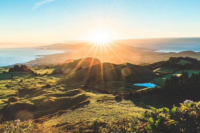 Full-Day Sete Cidades & Lagoa do Fogo Tour With Lunch (West Tour) - Small-Group Minivan: Why This Tour Feels Less Like a Bus Ride