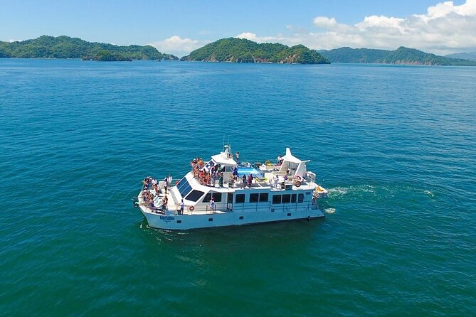 Full Day Tour to Tortuga Island from San José - Tortuga Island beach time: the private area, lunch, and staying put
