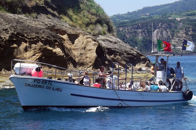 Full-Day Whales & The Princess Ring Islet (incl. Lunch) - The Princess Ring transfer: a short boat ride with a big payoff