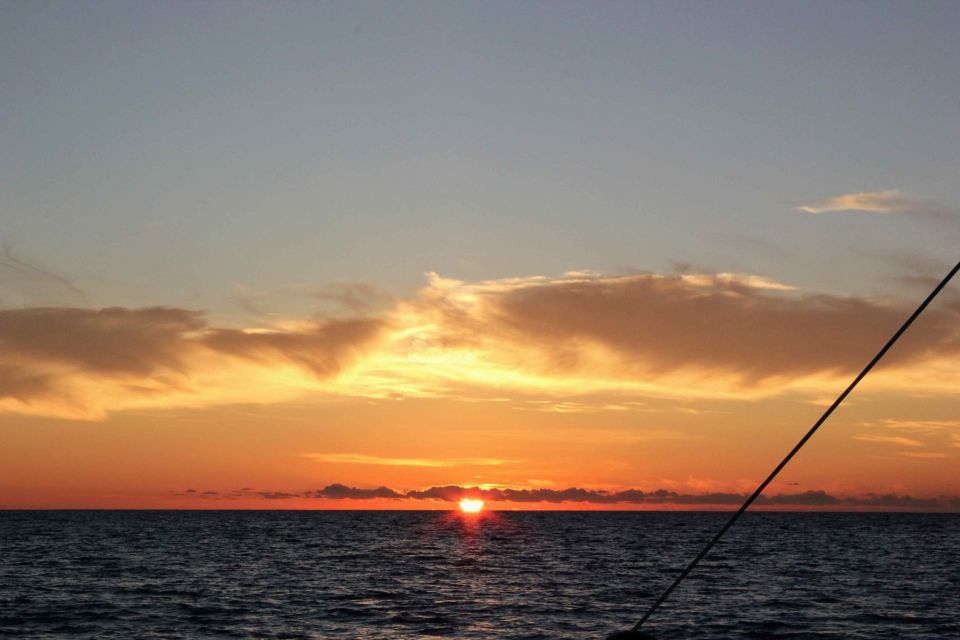 Funchal: Cabo Girão Sunset Catamaran Tour - Should you book the Funchal to Cabo Girão sunset catamaran?