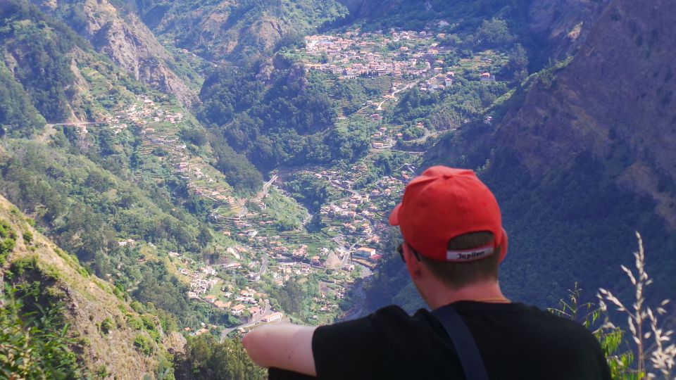Funchal: Cabo Girão, Wines Tasting and Dolphins Watching - Henriques & Henriques Wine Tasting: Sweet to Dry
