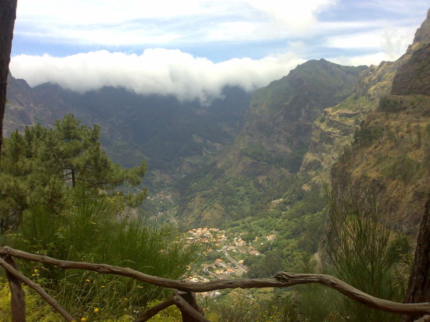Funchal: Nuns Valley Half Day Tour - Eira do Serrado and the rock-ledge moment