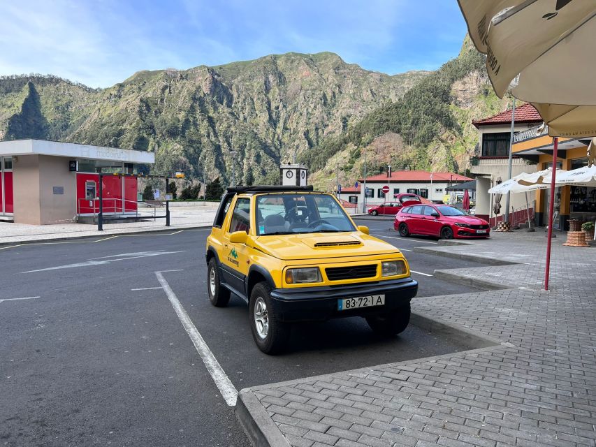 Funchal: Nuns Valley, Safari Tour, & Viewpoints with Sunset - Pico do Areeiro (Up to 1818 m): Clouds, Altitude, and That Wow View