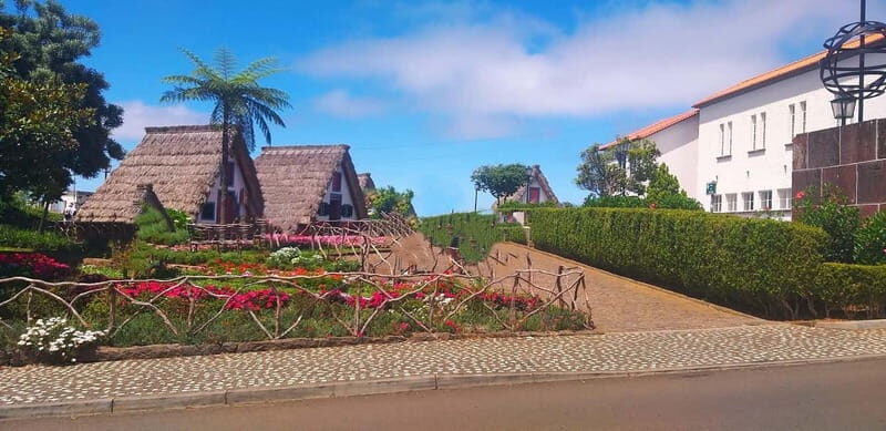 Funchal Private 4-Seater VIP Mercedes / 8-Seater Minibus - VIP transport in Funchal: Mercedes comfort or a real 8-seater