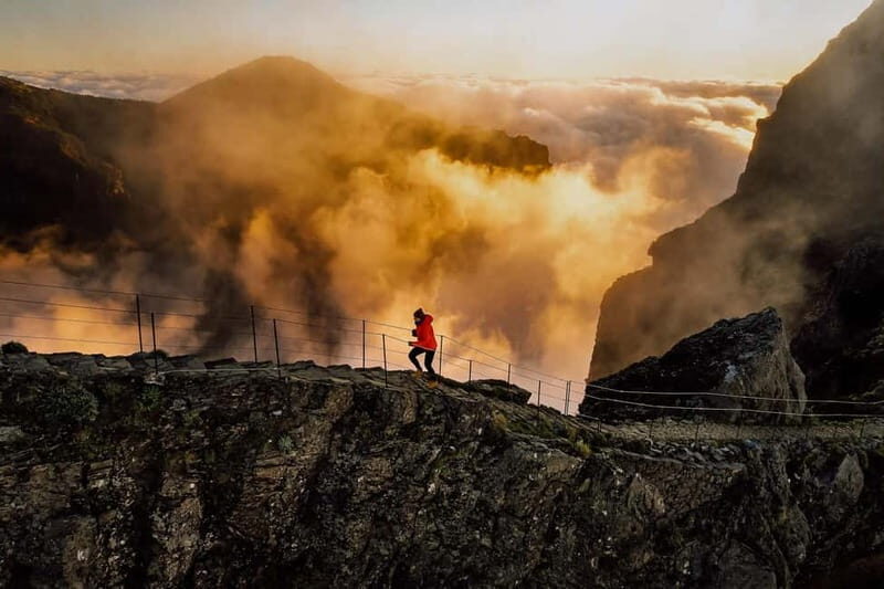 Funchal: Sunrise Pico do Arieiro & Ruivo/Larano HikeTransfer - Your second hike: PR1.2 or Vereda do Larano, depending on the day