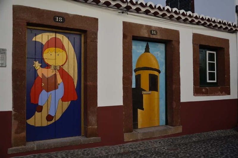 Funchal: Toboggan and Old Town Experience with Tukway - How the Monte-to-Old-Town Loop Works in Real Time