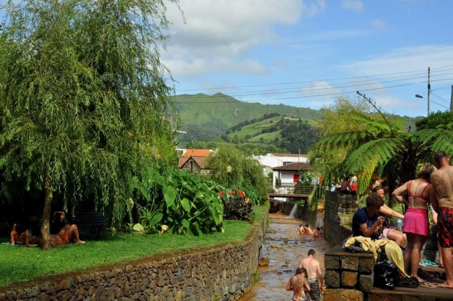 Furnas: Tea Plantations, Lake and Volcano Guided Tour - Morning Pickup and the Roadside Reality Check