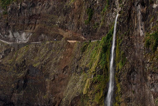 Go West Tour - Madeira Island Excursion - São Vicente and Encumeada: North–South Views From the Pass