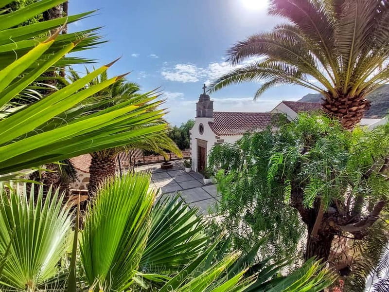 Gran Canaria: Red Gorge, Cave, Oasis Adventure Tour & Picnic - Who this tour is for, and who should skip it