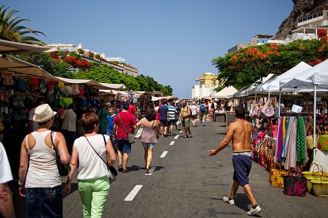 Gran canaria shopping day in Puerto Mogan - Puerto Mogán feels built for a relaxed shopping day