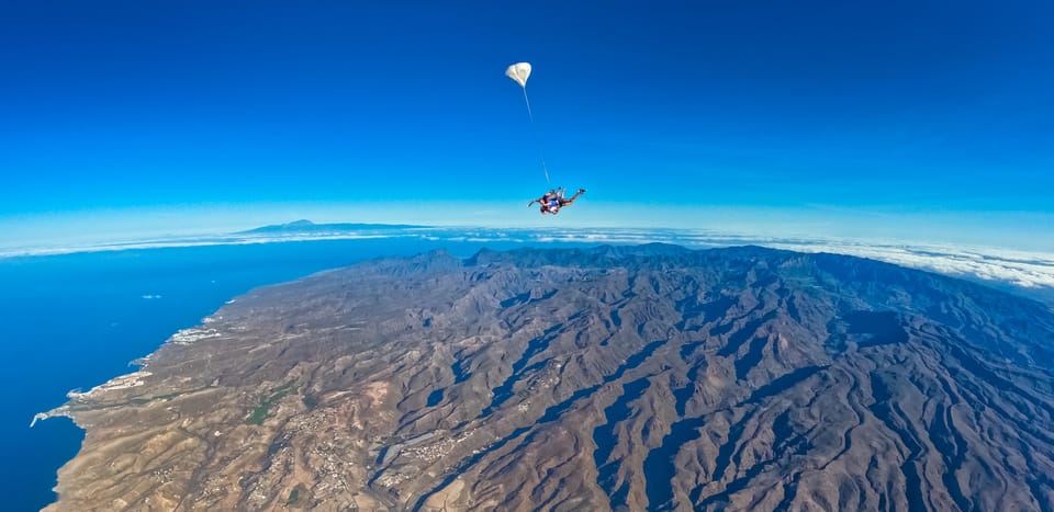 Gran Canaria : Skydiving over Maspalomas Dunes - Why Tandem Skydiving Over Maspalomas Feels Special