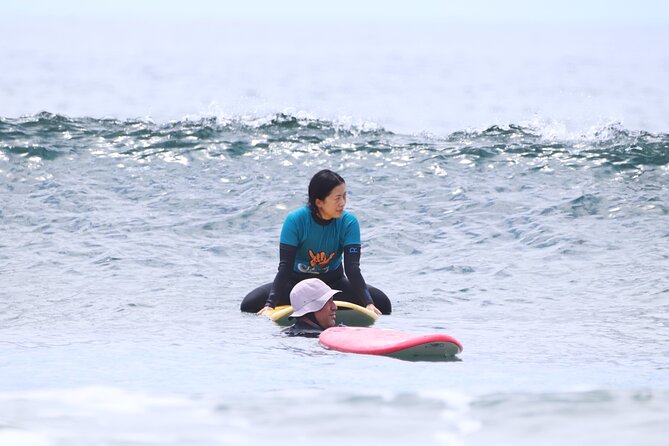 Group Surf Class in Playa de Las Américas with Photographs - Theory on the beach: the part that makes your first waves easier