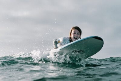 Group Surf Lesson at Playa de las Américas - The water lesson: waves, crowding, and how instructors help