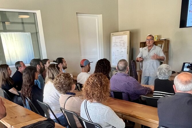 Guided tour and tasting in mushroom cultivation - Ending in the workshop: where the cooking philosophy shows up