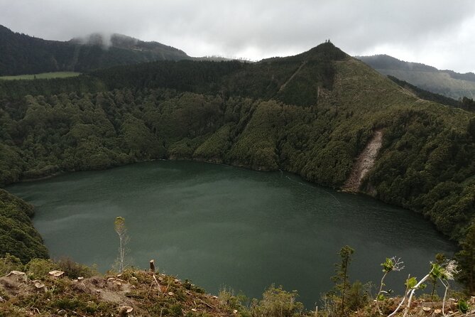 Half-Day 4x4 Tour to Lagoa das Sete Cidades - Stop 4: Murro das Nove Janelas and the 16th-Century Aqueduct