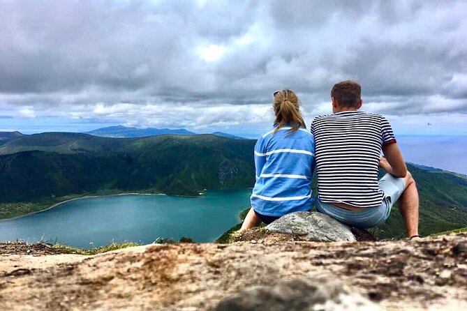 Half-Day 4x4 Tour to Lagoa do Fogo - Stop 1: Salto do Cabrito Waterfall Scenery (A Quick Reset)