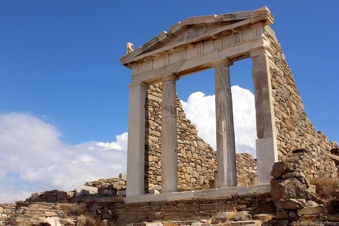 Half-Day Delos Tour from Mykonos - The guided walk: Dionysos, Cleopatra, the Trident House, and mosaics