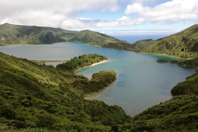 Half day Lagoa do Fogo - Pickup, timing, and where to meet (Ponta Delgada makes it easy)