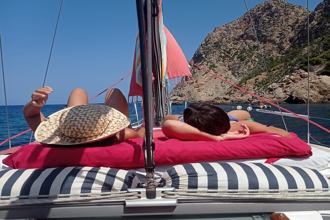 Half day on a private sailboat in Mallorca (port d'andratx) - Choosing Between Cala Llamp, Marmasset, en Tio, and d’Egos