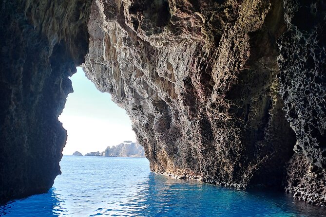 Half Day Private Guided Boat Tour in Taormina - Sailing Taormina by Private Boat: What the Half-Day Really Feels Like